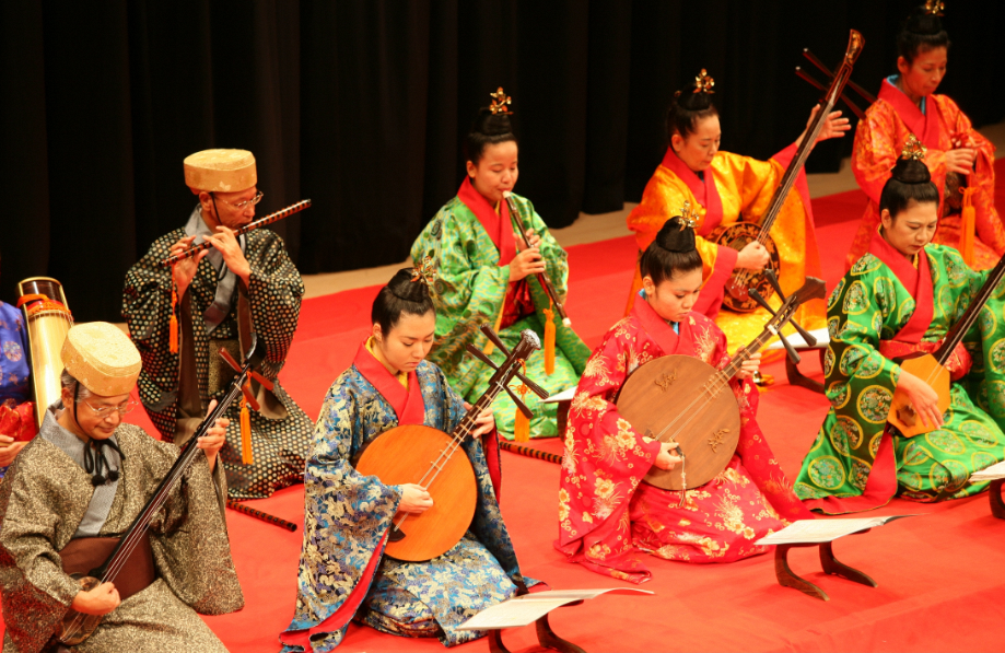 御座楽復元演奏研究会25周年記念　御座楽演奏会「よみがえる御城（うぐしく）の調べ」